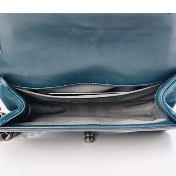 Auth CHANEL Velvet Quilte Small Boy Flap Turquoise - Picture 8 of 13